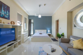 MARCO POLO - Elegant Studio with Panoramic City Views